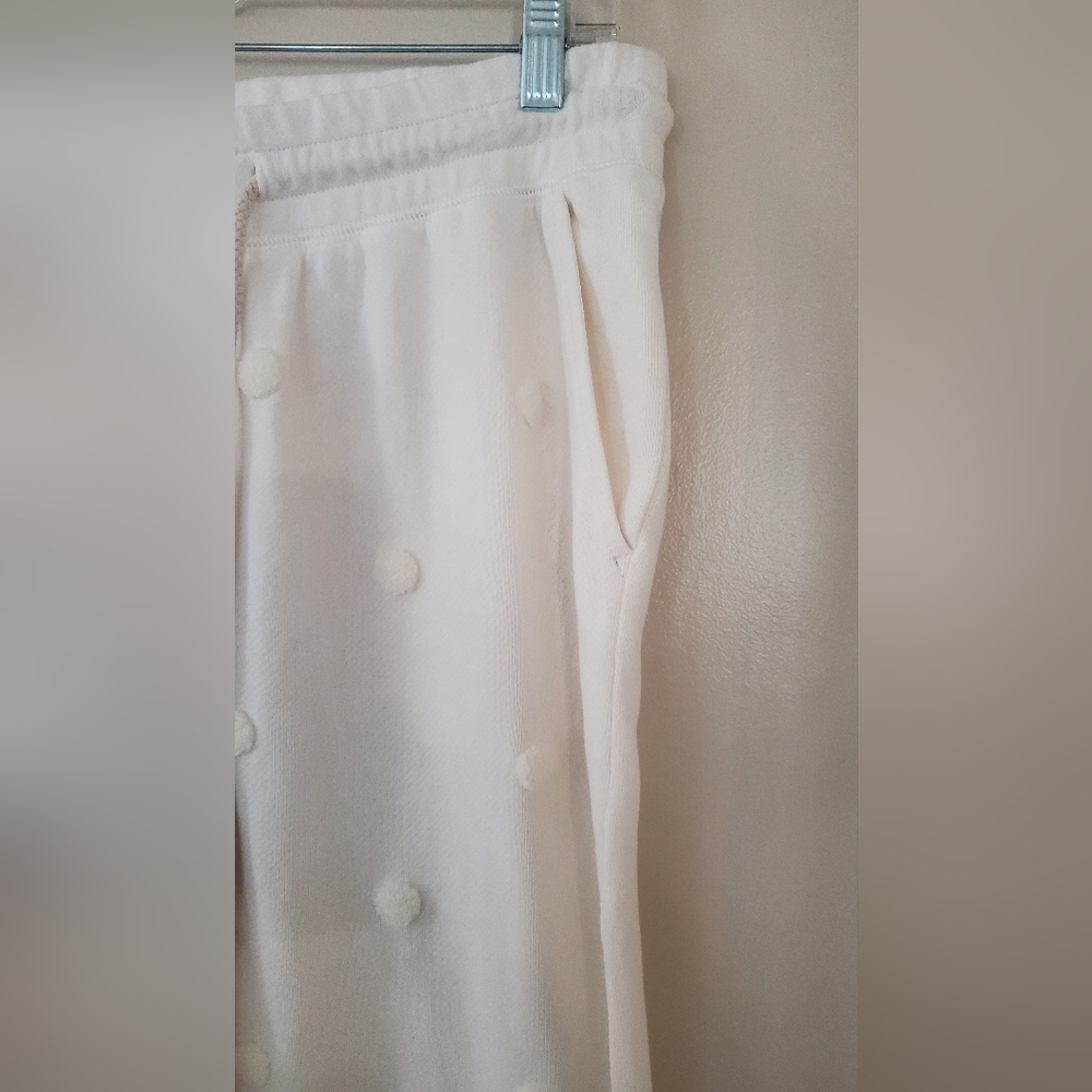 Lou & Grey‎ Cream Polka Dot Embroidered jogger pants with pockets Size Medium - Picture 4 of 12